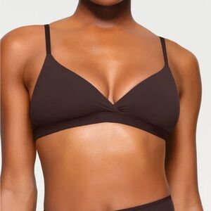 Skims Fits Everybody Bralette
